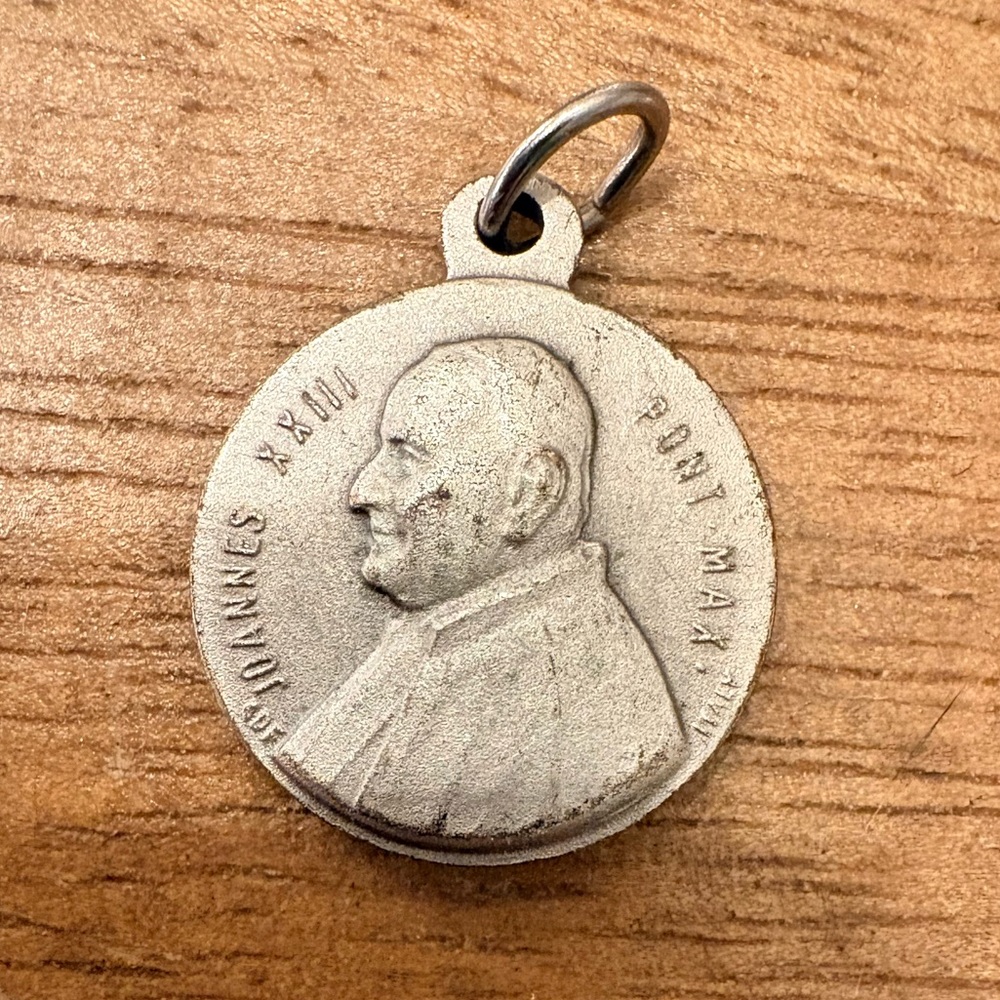 Johannes XXIII Pont Max Ex Indumentis